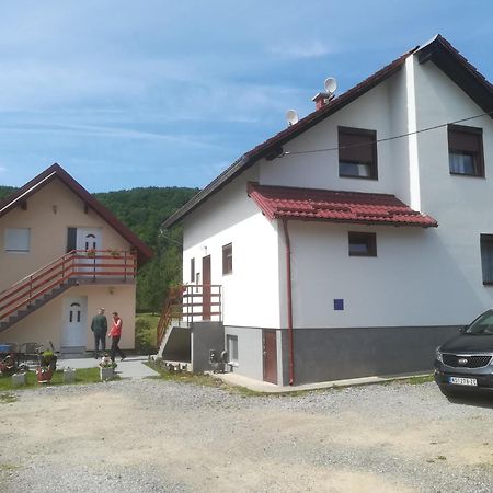 Guesthouse Bubalo Dreznik Grad Екстер'єр фото