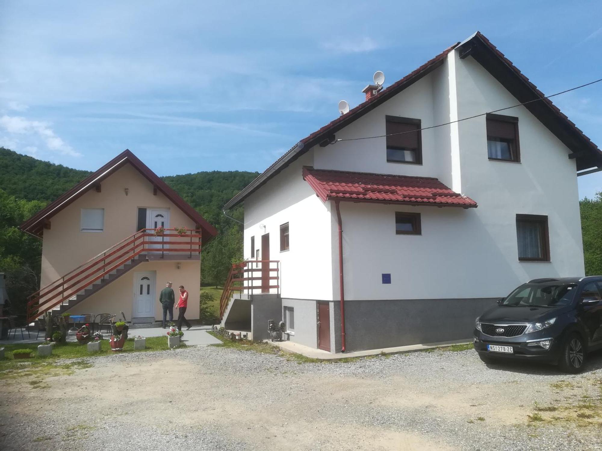 Guesthouse Bubalo Dreznik Grad Екстер'єр фото