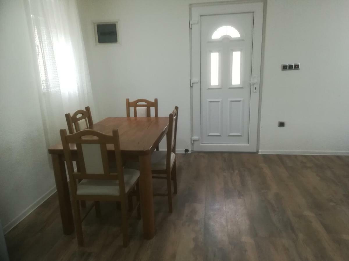 Guesthouse Bubalo Dreznik Grad Екстер'єр фото