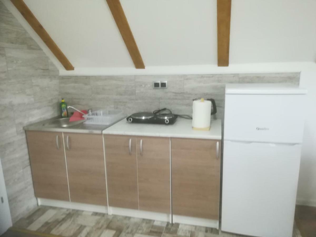 Guesthouse Bubalo Dreznik Grad Екстер'єр фото